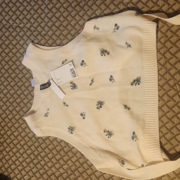 NWT H&M Floral Sweater Vest - Picture 4 of 5